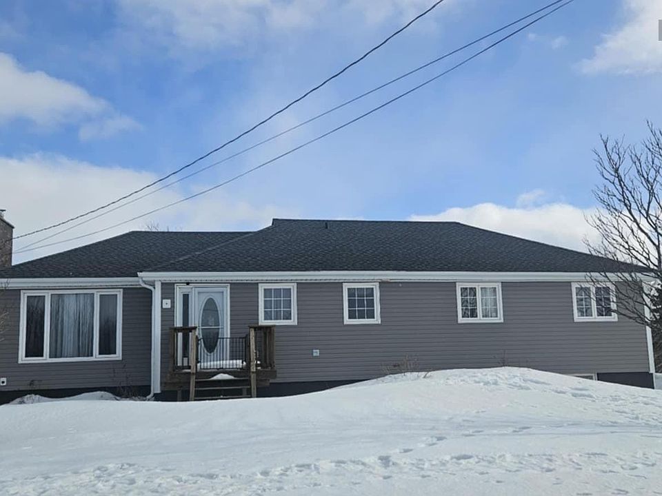 1st image of 588 Lingan Rd