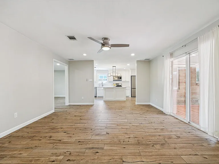 5118 Indigo St — Photo 7