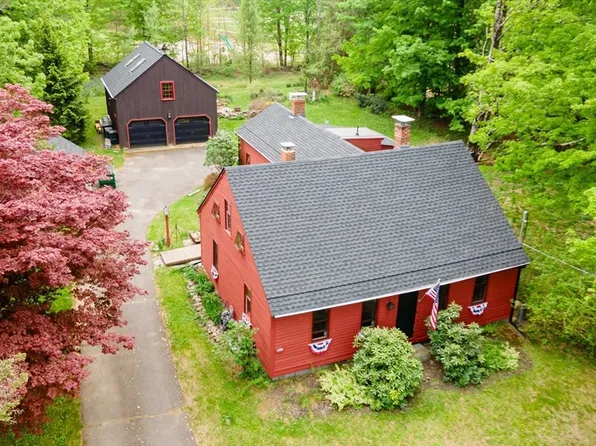 30 The Cmn, Phillipston, MA 01331