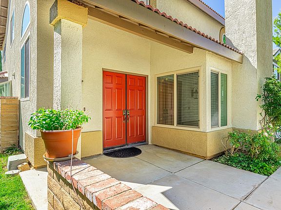 5th image of 42910 Pearlwood Dr