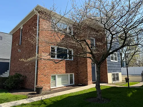 275 Rhode Island Ave #3 Photo 1