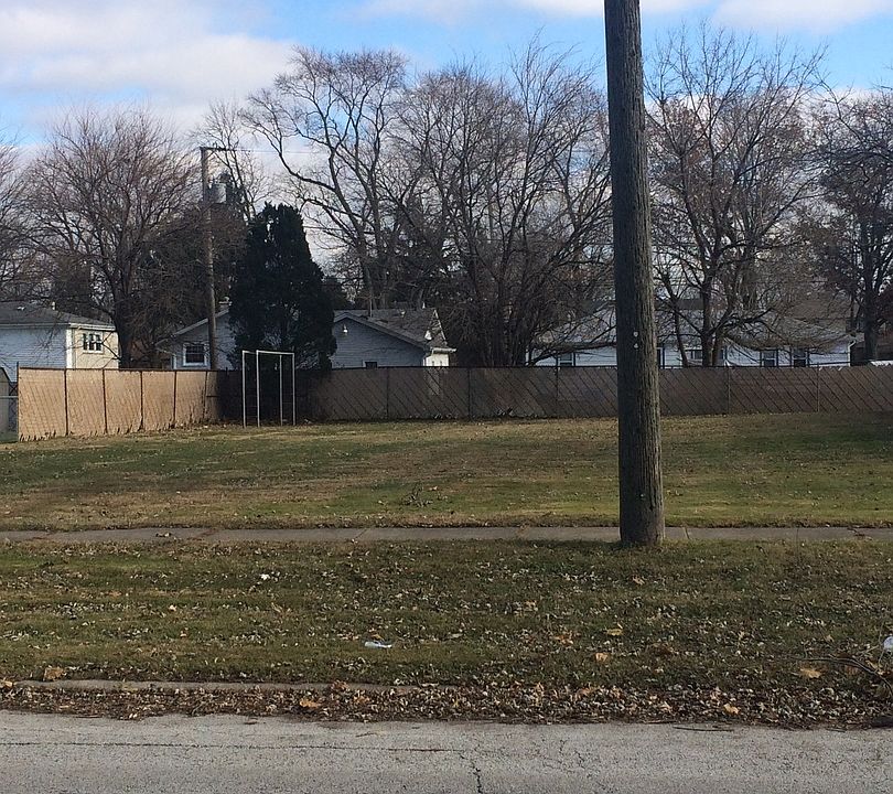 2nd image of 10227 S Kostner Ave