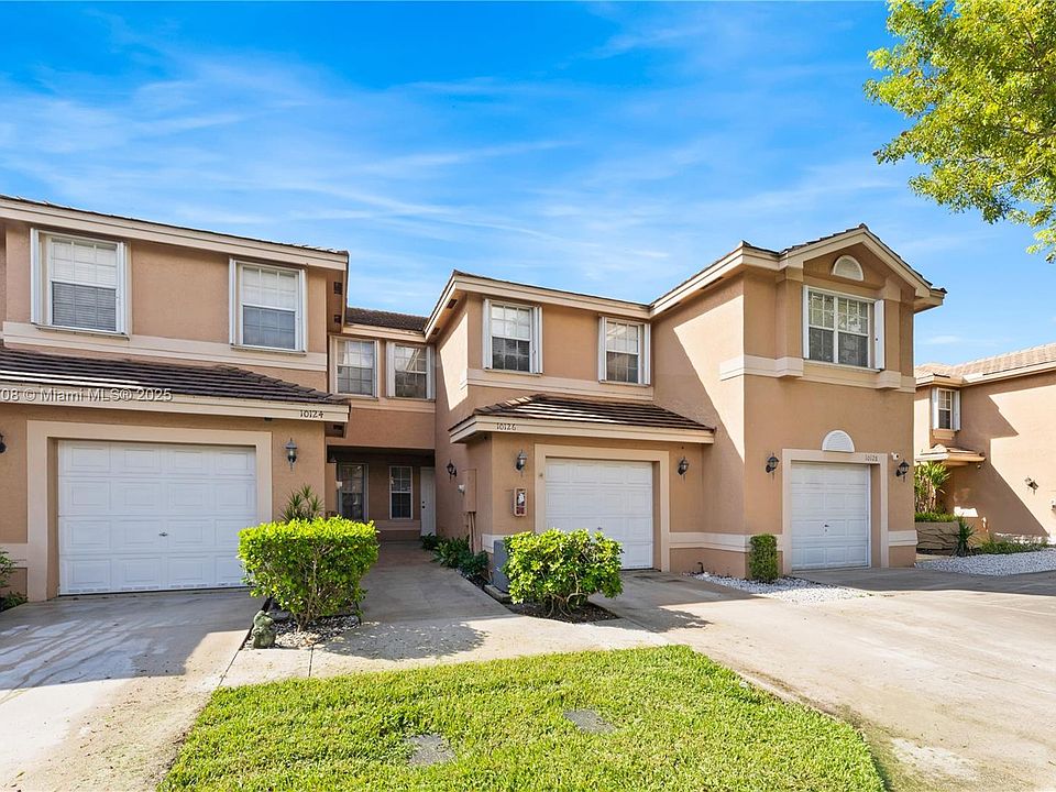 1st image of 10126 Royal Palm Blvd