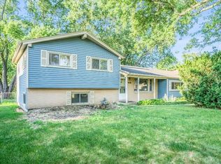 22W581 Burr Oak Dr, Glen Ellyn, IL
