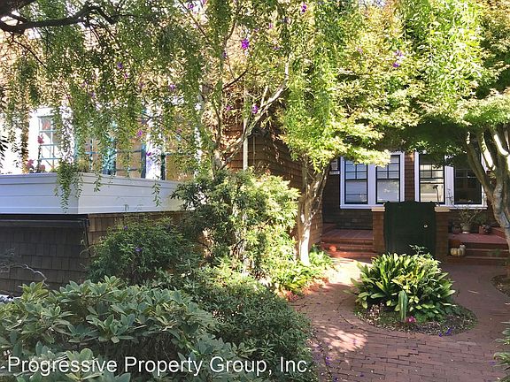 3rd image of 2652 Union St