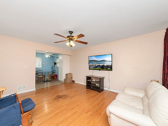 3rd image of 514 N Fulton Ave