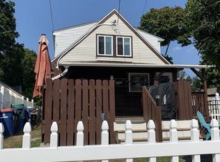 611 Maxfield St, New Bedford, MA 02740