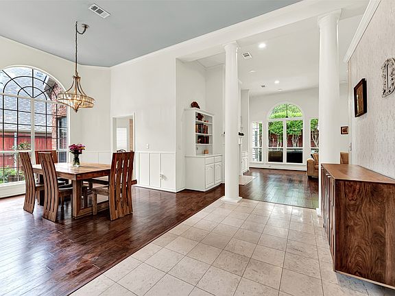 3rd image of 5409 N Briar Ridge Cir