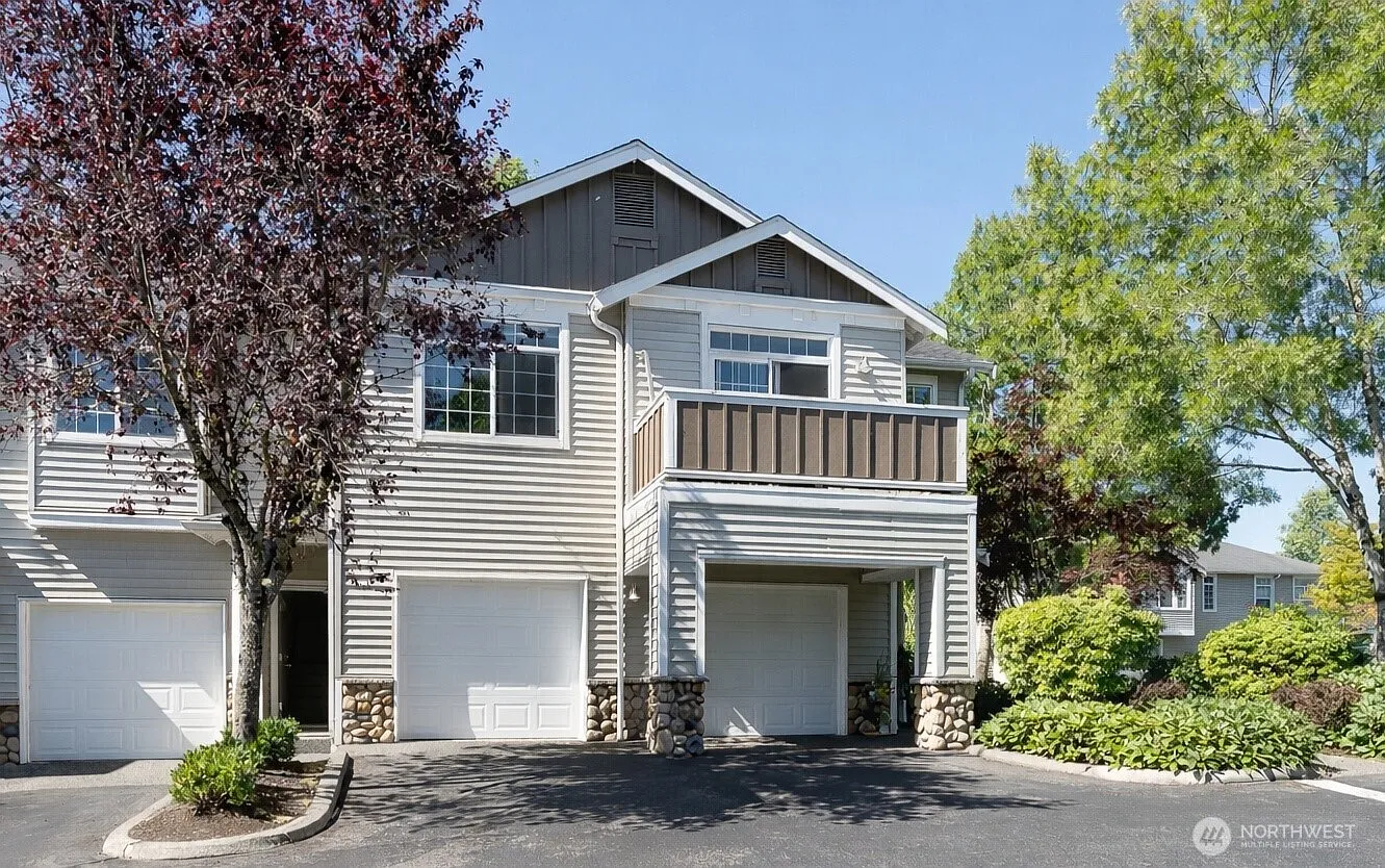 1855 Trossachs Boulevard SE #205 photo 1