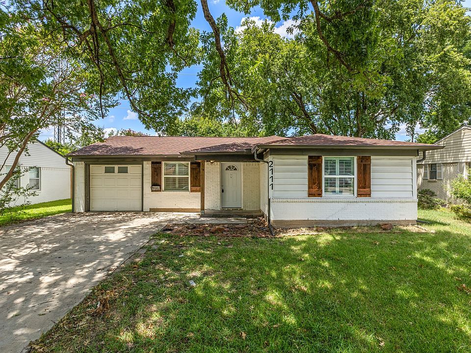 1st image of 2111 El Capitan Dr