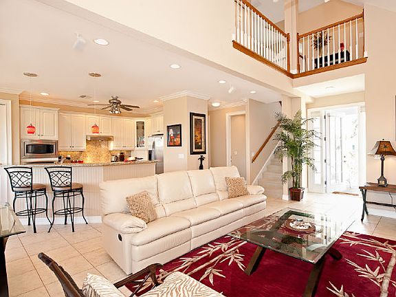 2nd image of 576 Hideaway Ct