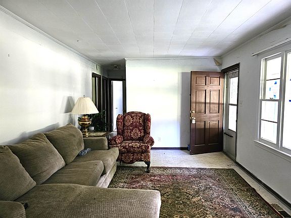 4th image of 6111 Kelvin Dr
