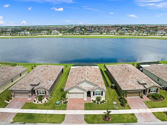 3rd image of 12347 SW Arabella Drive
