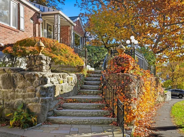 81 Ridge St, Arlington, MA 02474