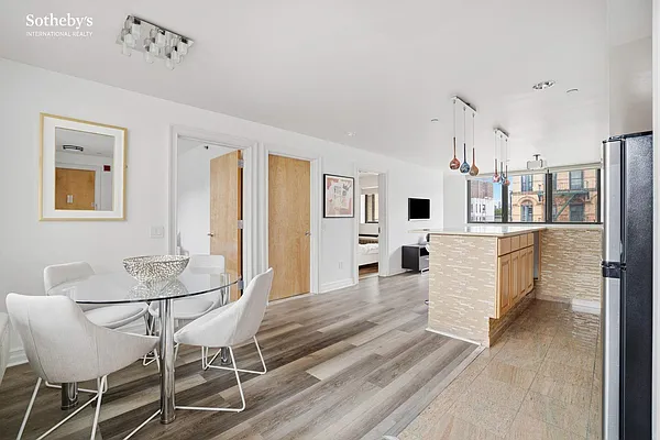 Kitchen, photo 1