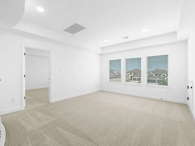 310 Barton Crk — Photo 35