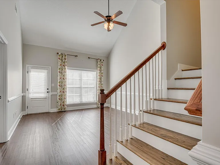 317 Buxton Ln — Photo 7