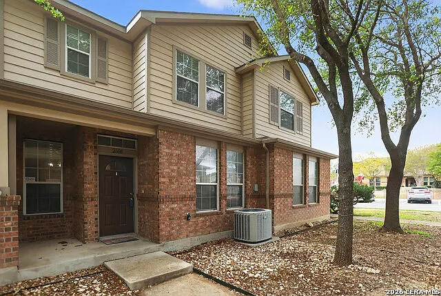 3 bed, 2.5 bath, 1454 sqft, $1,800 — Photo 4