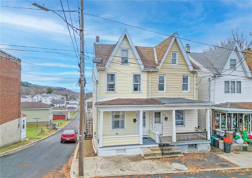 276 3rd St, Coaldale, PA 18218 Zillow