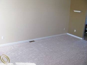 4th image of 25655 Hudson St