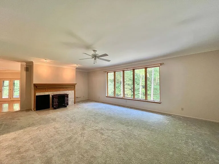 3005 Hickory Tree Pl — Photo 10