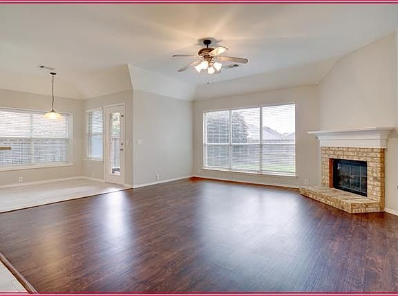 4th image of 3012 Manor Green Blvd