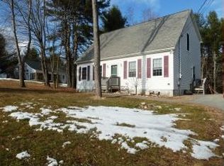 8 Palm Ln, Alton, NH 03809