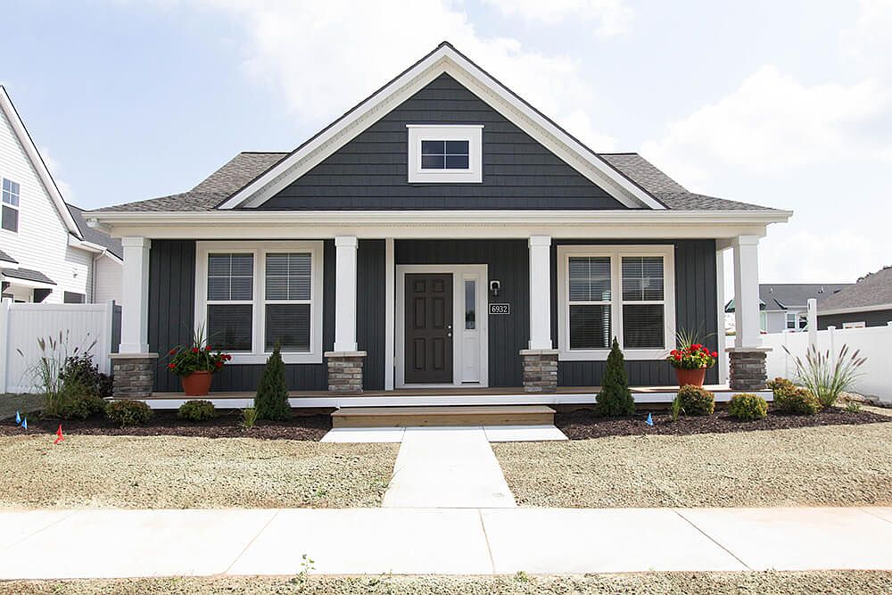 The Garland Plan, Macatawa Legends