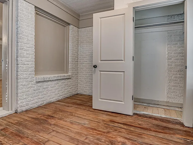 2110 N Kelley Ave — Photo 29