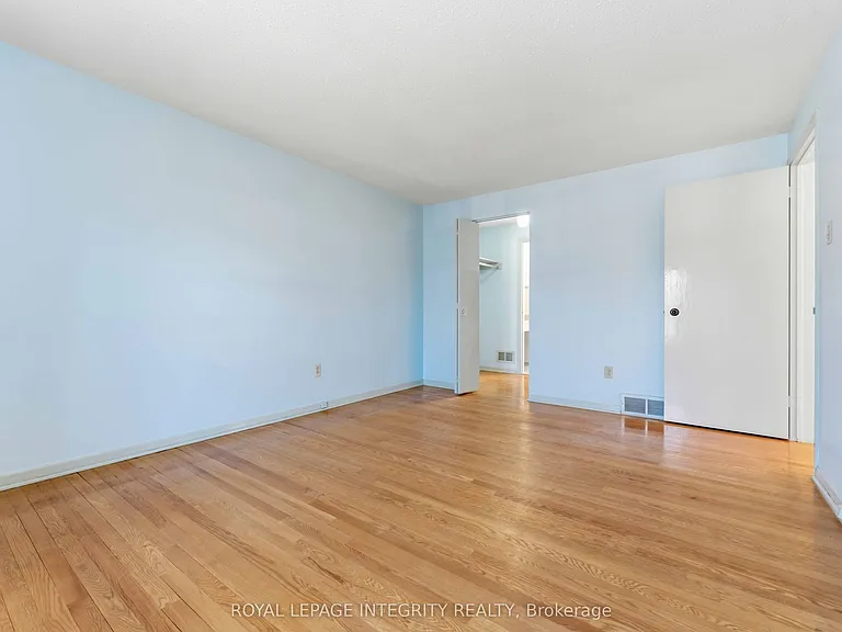 1842 Playfair Dr — Photo 18