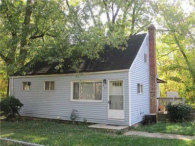 2nd image of 129 E Muskingum Dr