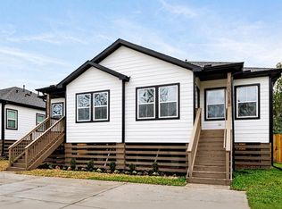 4902 Rue St #A, Houston, TX 77033