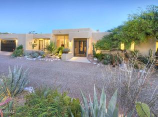 6870 N Solaz Cuarto, Tucson, AZ 85718