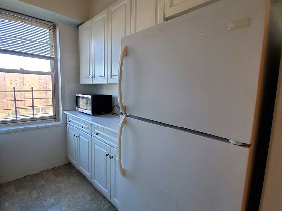 5th image of 6561 Saunders St APT 5H