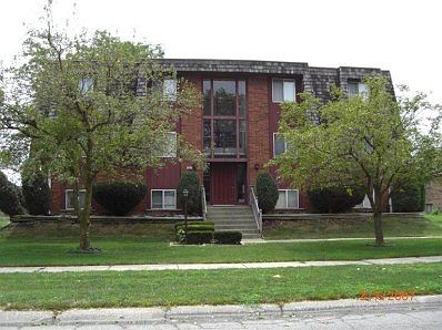 1st image of 2595 W 61st Pl