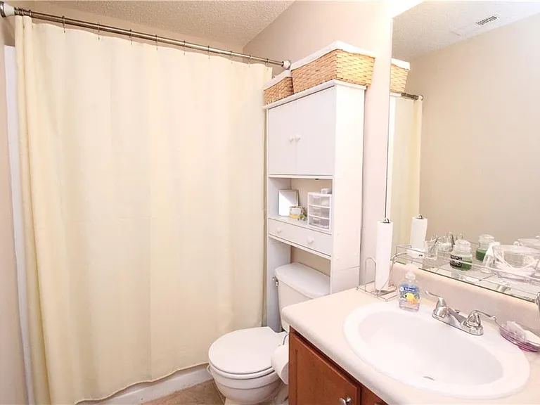 3620 Ginnis Ct SW #4 — Photo 10