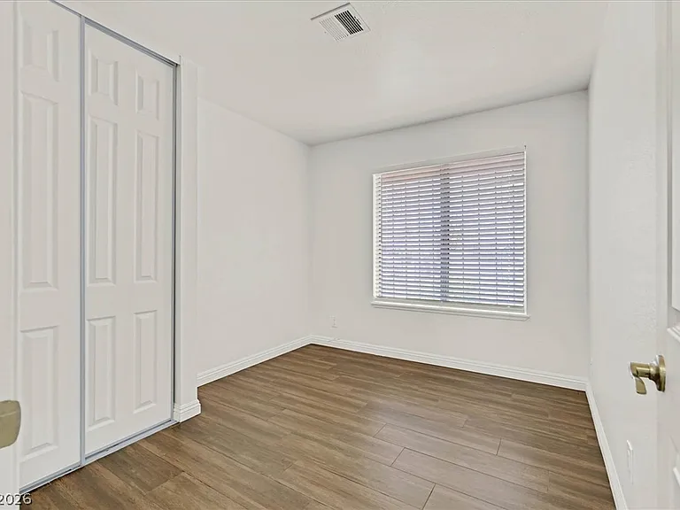 3956 Clear View Dr — Photo 22