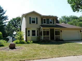 3310 Sunbrook Rd, Madison, WI 53704