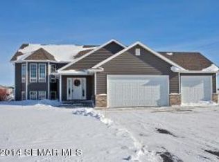 73990 168th Ave, Hayfield, MN 55940