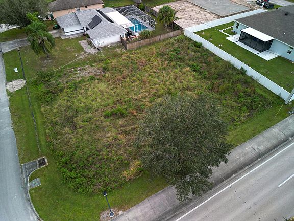 4th image of 360 SW Becker Road