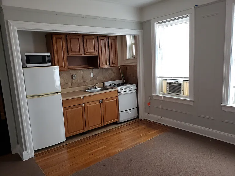 45-14 43rd St #4E — Photo 6