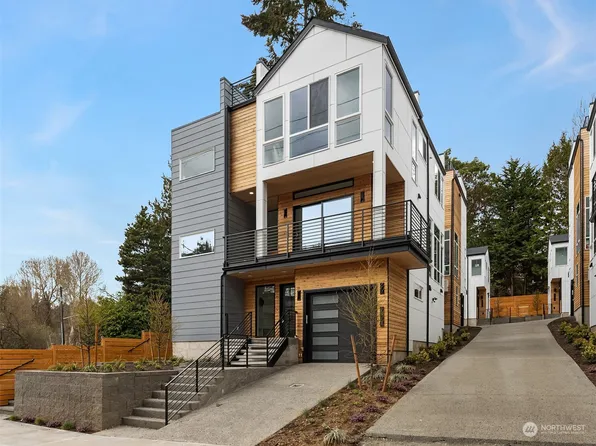 2344 NE 90th Street, Seattle, WA 98115