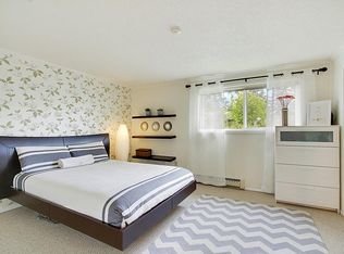 4709 176th St SW APT C12, Lynnwood, WA 98037