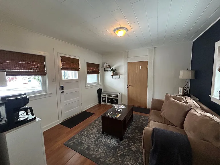 220 Ridge Ave — Photo 6