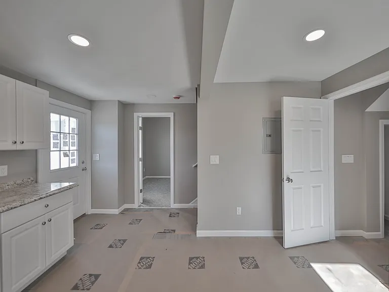 427-431 E Central Ave #431C — Photo 3
