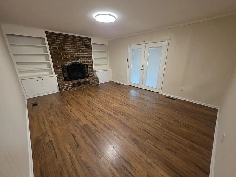 212 Stratford Dr — Photo 27