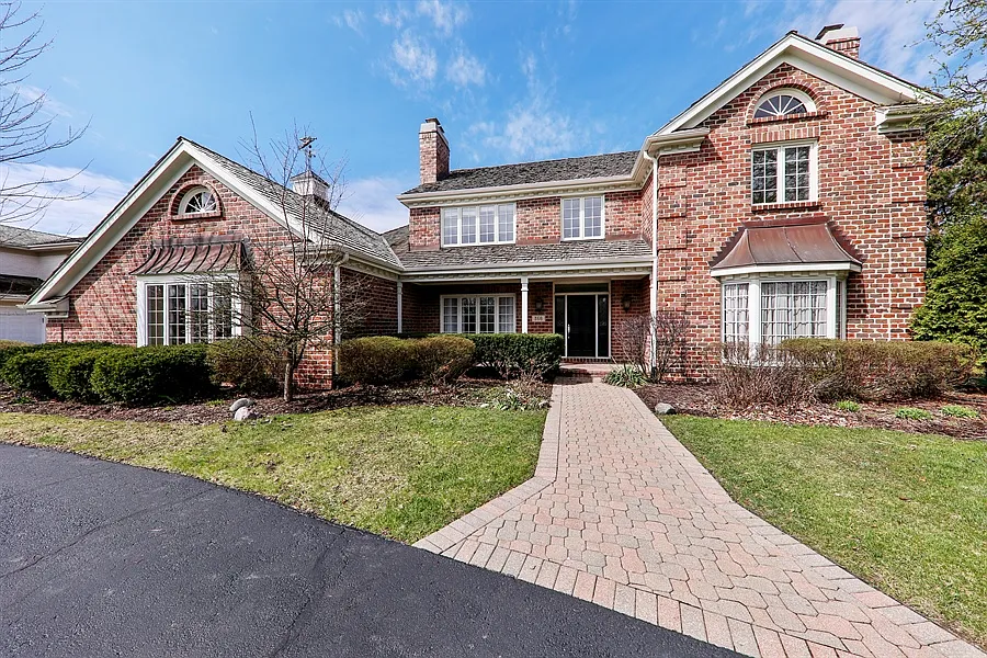 356 Trinity Ln photo 1