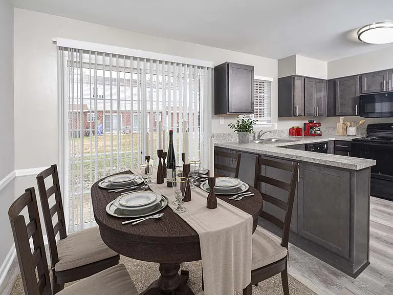 Hickory Point Townhomes — Photo 2