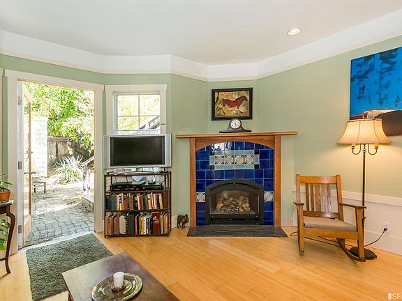 4th image of 160 Julian Ave