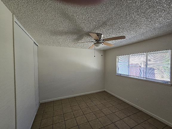 3rd image of 937 Ann St